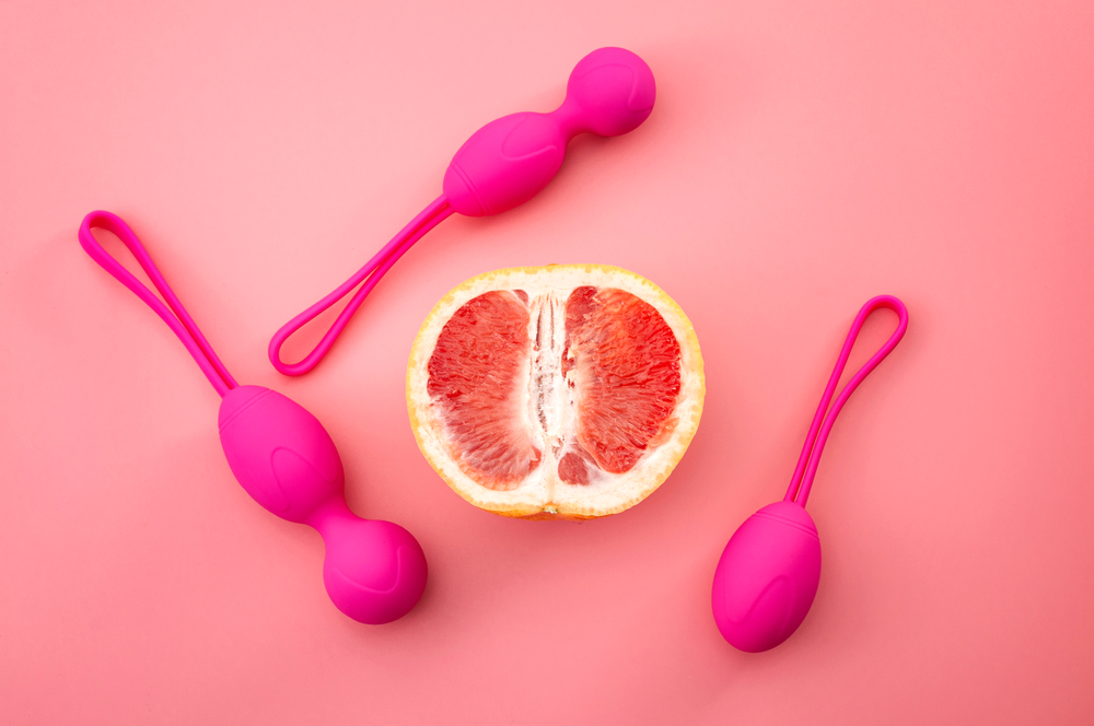 Kegel balls with fruit